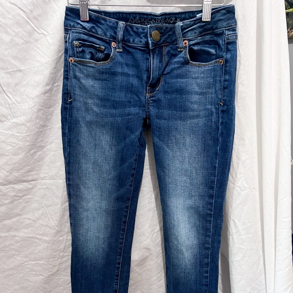 American Eagle Skinny Kick size 2 Short